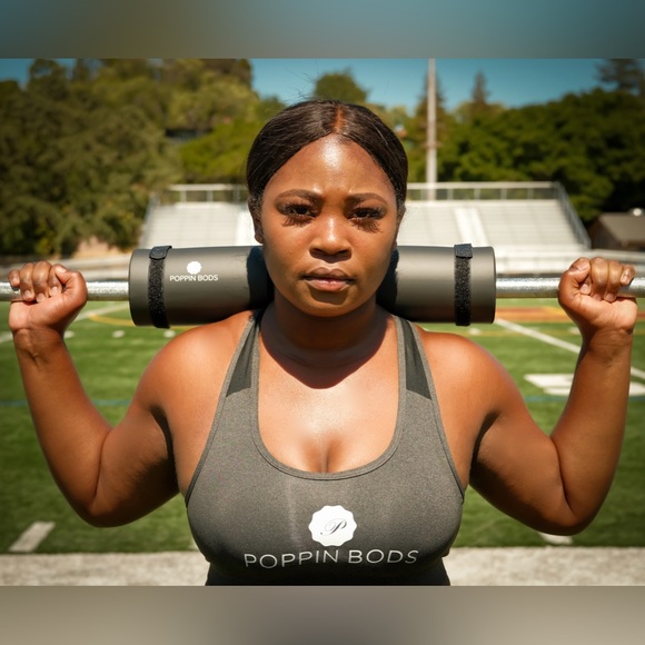 Poppin Bods - Barbell Pad. - Picture 4 of 8